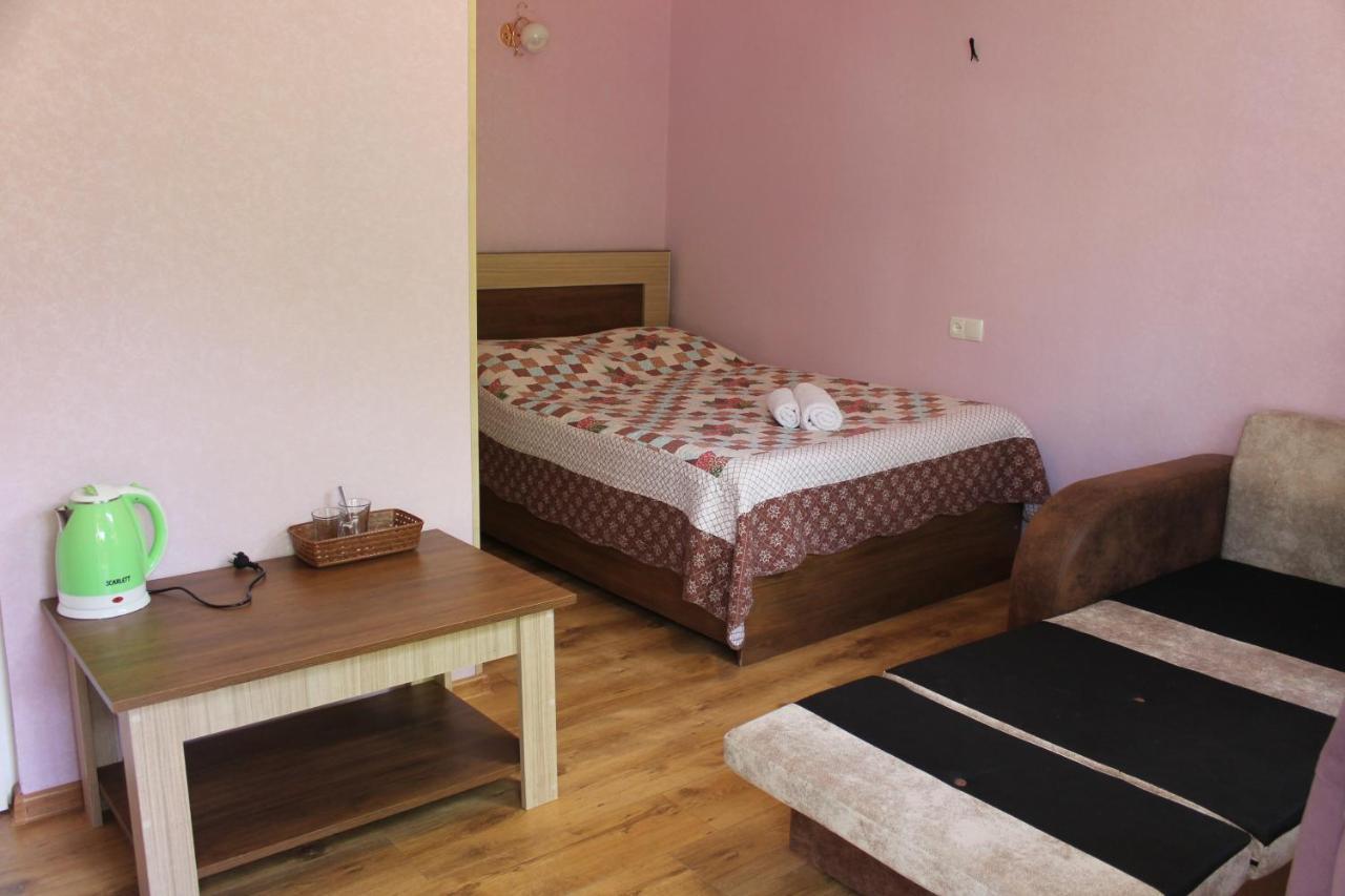 Lilia Guesthouse Sighnaghi Bagian luar foto