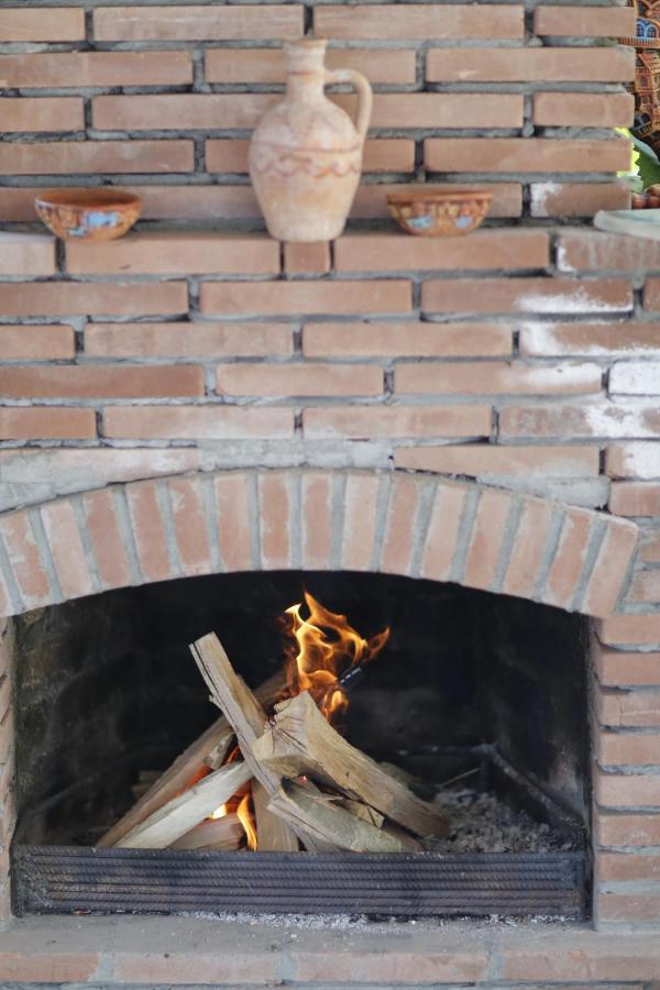 Lilia Guesthouse Sighnaghi Bagian luar foto