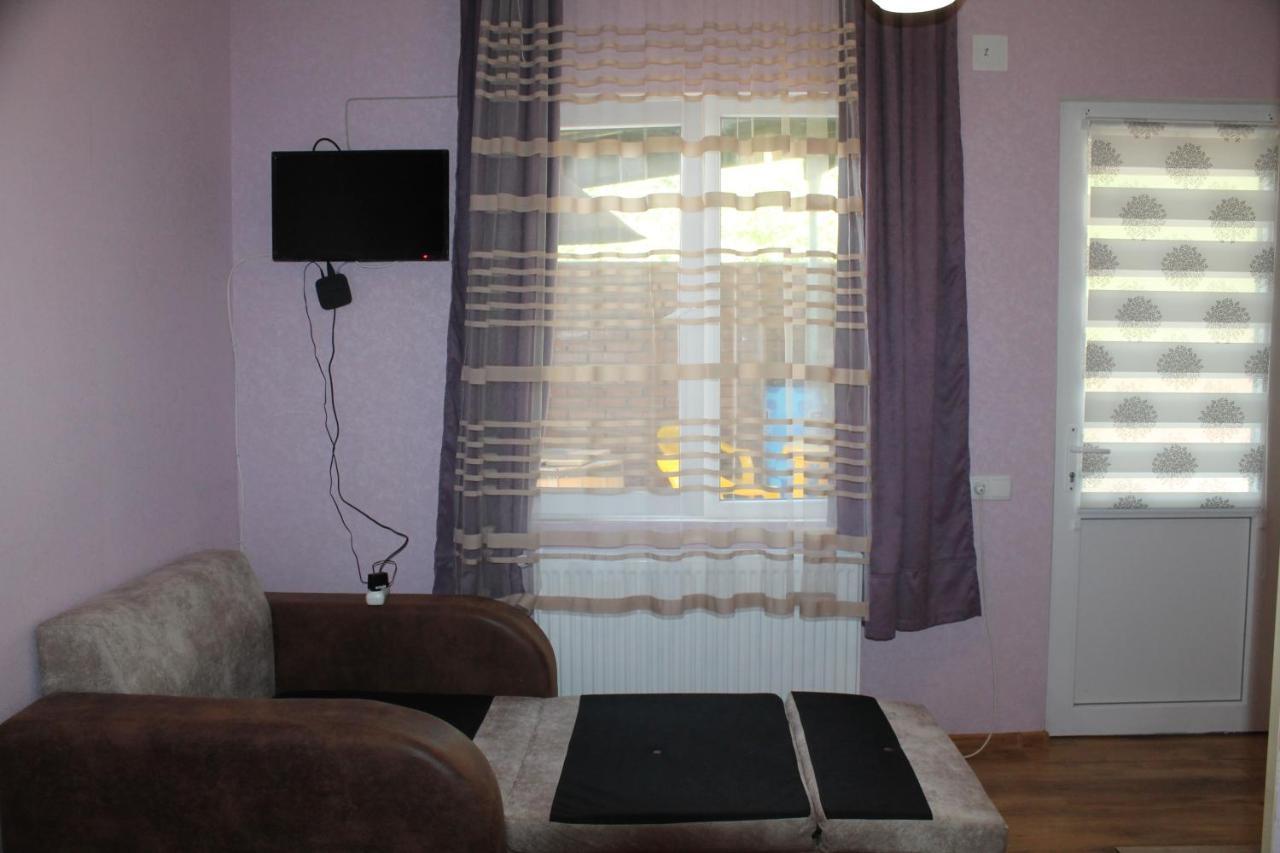 Lilia Guesthouse Sighnaghi Bagian luar foto